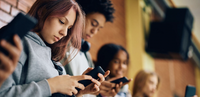 smartphones in schools